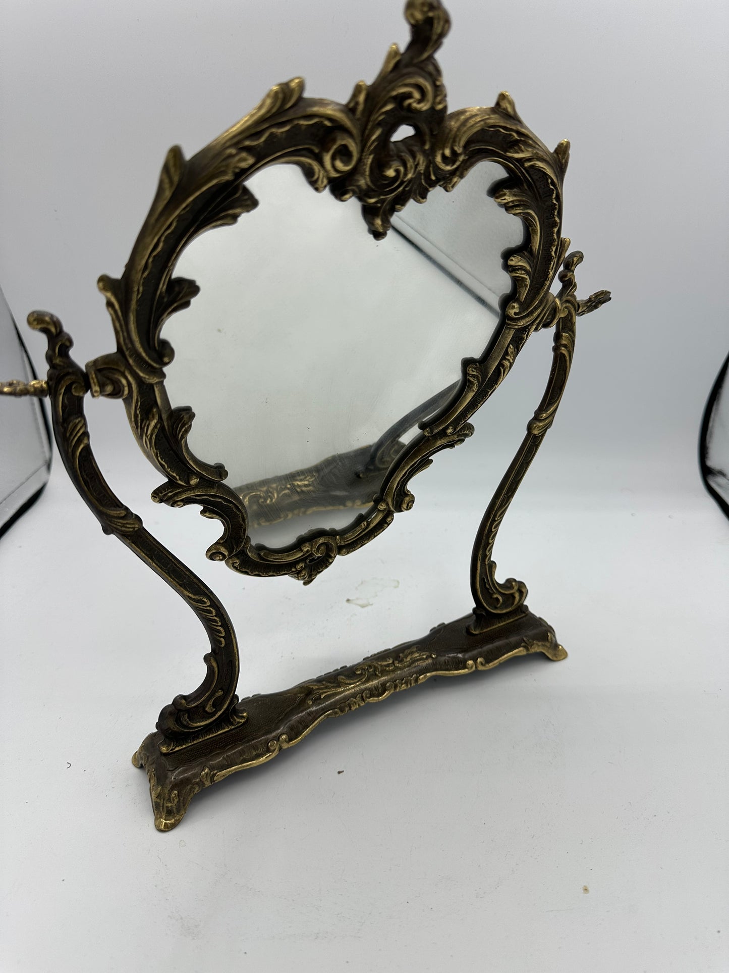 Specchio vintage in ottone
