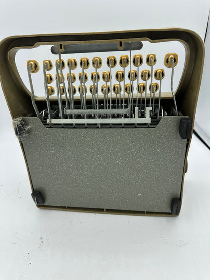 Macchina da scrivere vintage Alba
